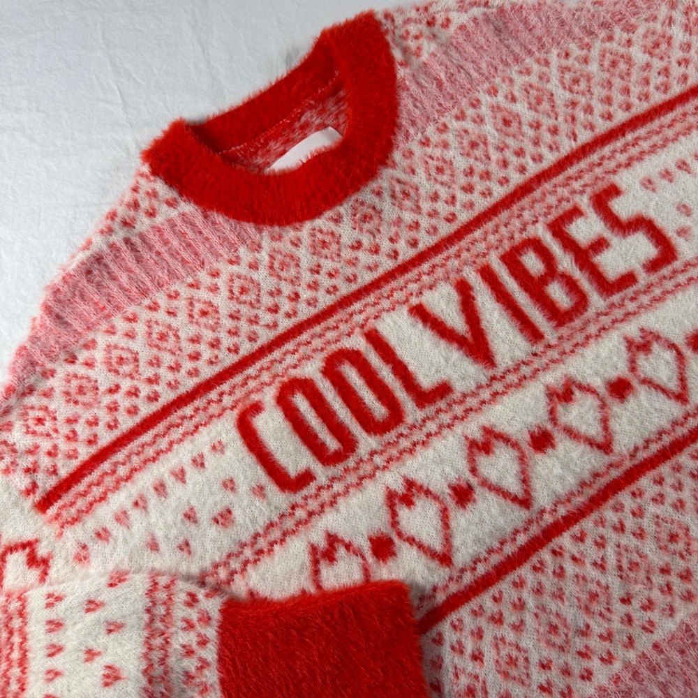 Aerie Women's M Red Sunburst Cool Vibes Hearts Flurry Crewneck Sweater